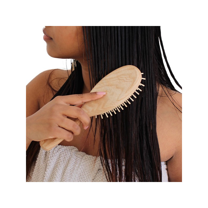 Démêlage facile grâce à l'après shampoing lissant