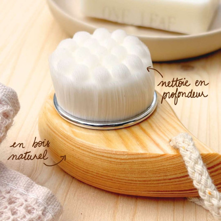 Brosse Nettoyante Visage en Bois Naturel – Fibres Douces Exfoliantes Brosse Nettoyante Visage en Bois Naturel – Fibres Douces Exfoliantes