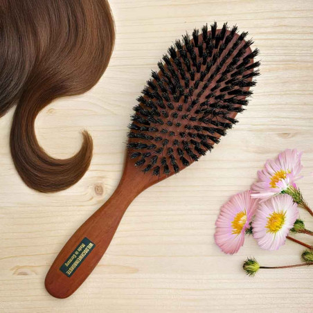 Brosse à cheveux ovale en poirier et poils de sanglier