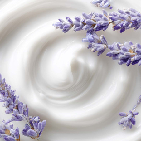 Recette de crème de jour peau grasse noisette, tea tree & lavande