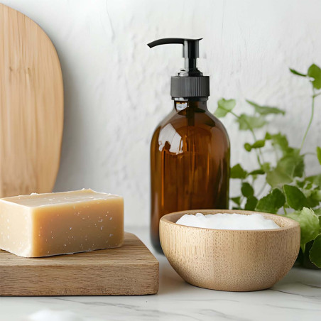 Duo pour nettoyer et protéger son mobilier de jardin en bois, recette maison