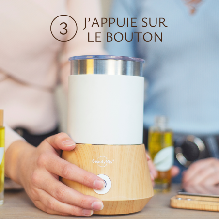 Robot de cosmétique maison BeautyMix et sa balance de précision