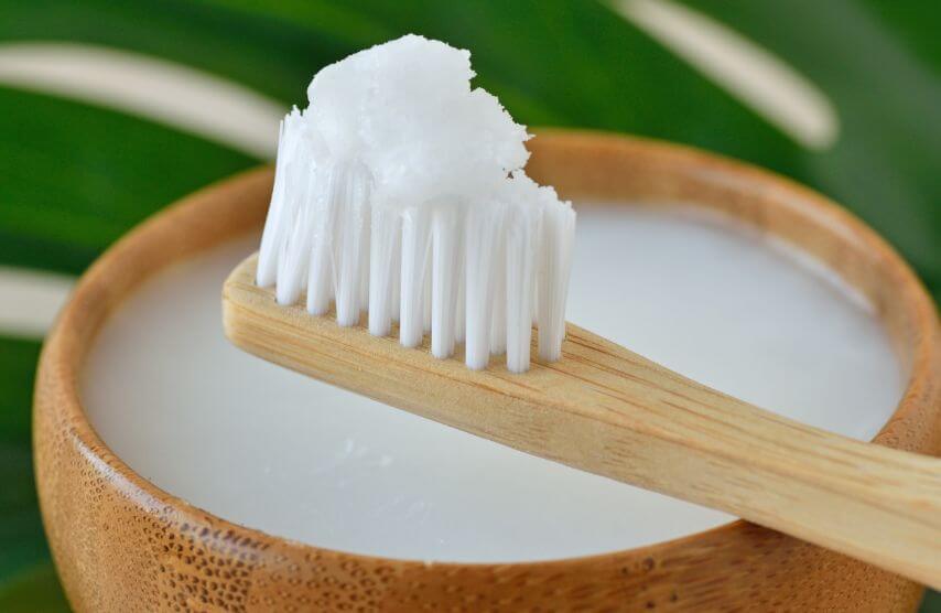 Les bienfaits de l'huile de coco pour les dents